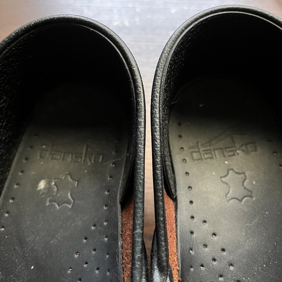 Dansko size 8 clogs - Picture 1 of 6